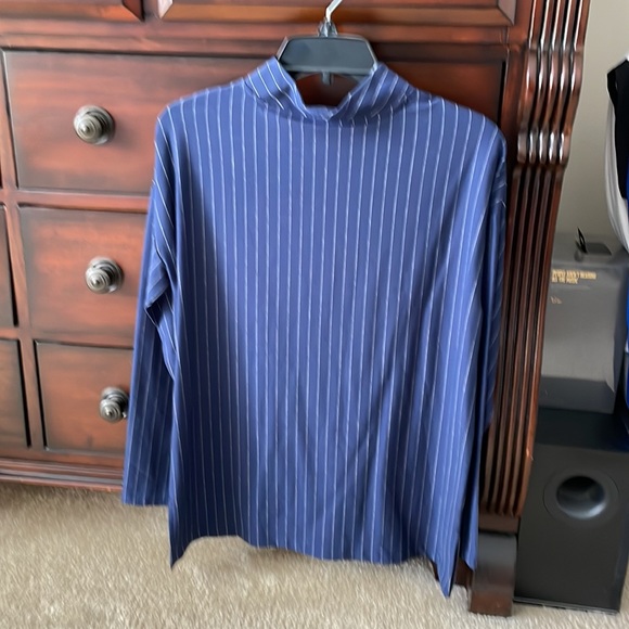 Tunic - Picture 2 of 3